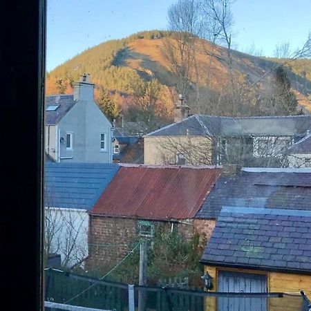 The Morningside Apartment Charming Stylish Apartment In The Centre Of Innerleithen Buitenkant foto