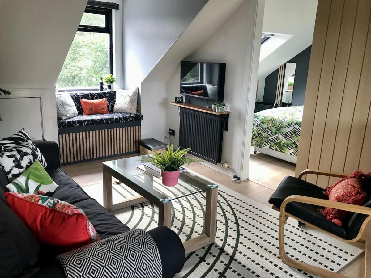 The Morningside Apartment Charming Stylish Apartment In The Centre Of Innerleithen Buitenkant foto