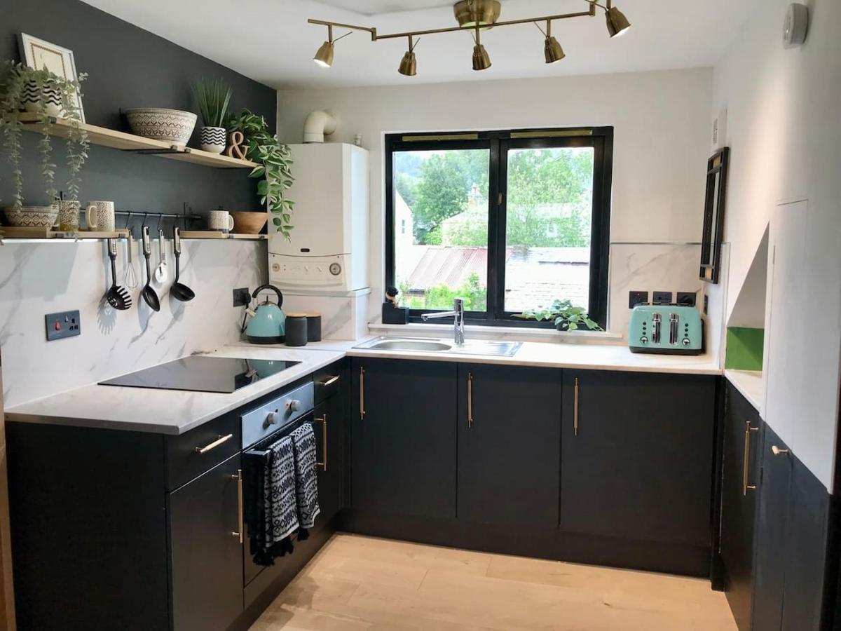The Morningside Apartment Charming Stylish Apartment In The Centre Of Innerleithen Buitenkant foto
