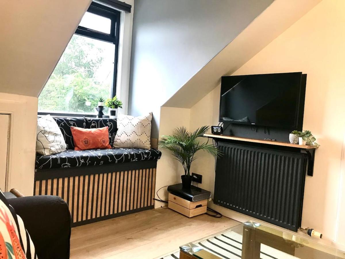 The Morningside Apartment Charming Stylish Apartment In The Centre Of Innerleithen Buitenkant foto